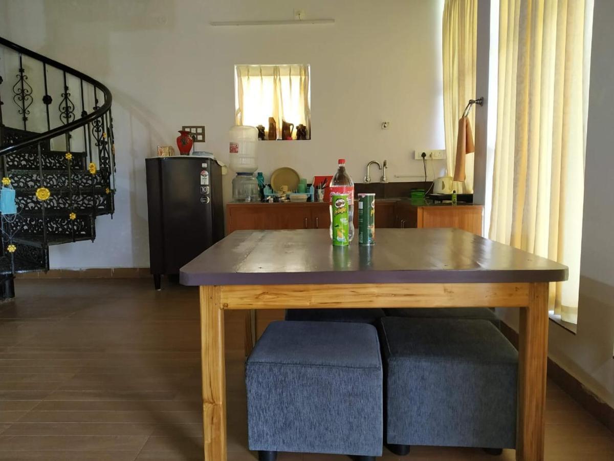 Waves Beach House Пондичерри Экстерьер фото