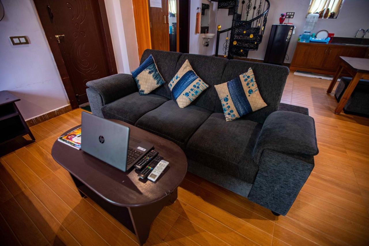 Waves Beach House Пондичерри Экстерьер фото