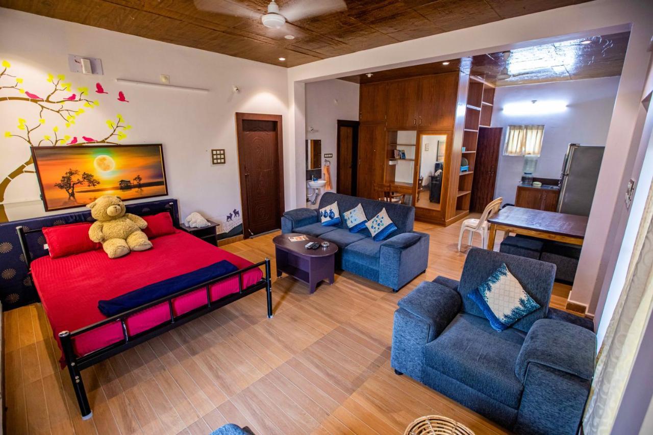 Waves Beach House Пондичерри Экстерьер фото