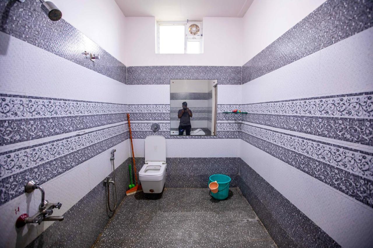 Waves Beach House Пондичерри Экстерьер фото
