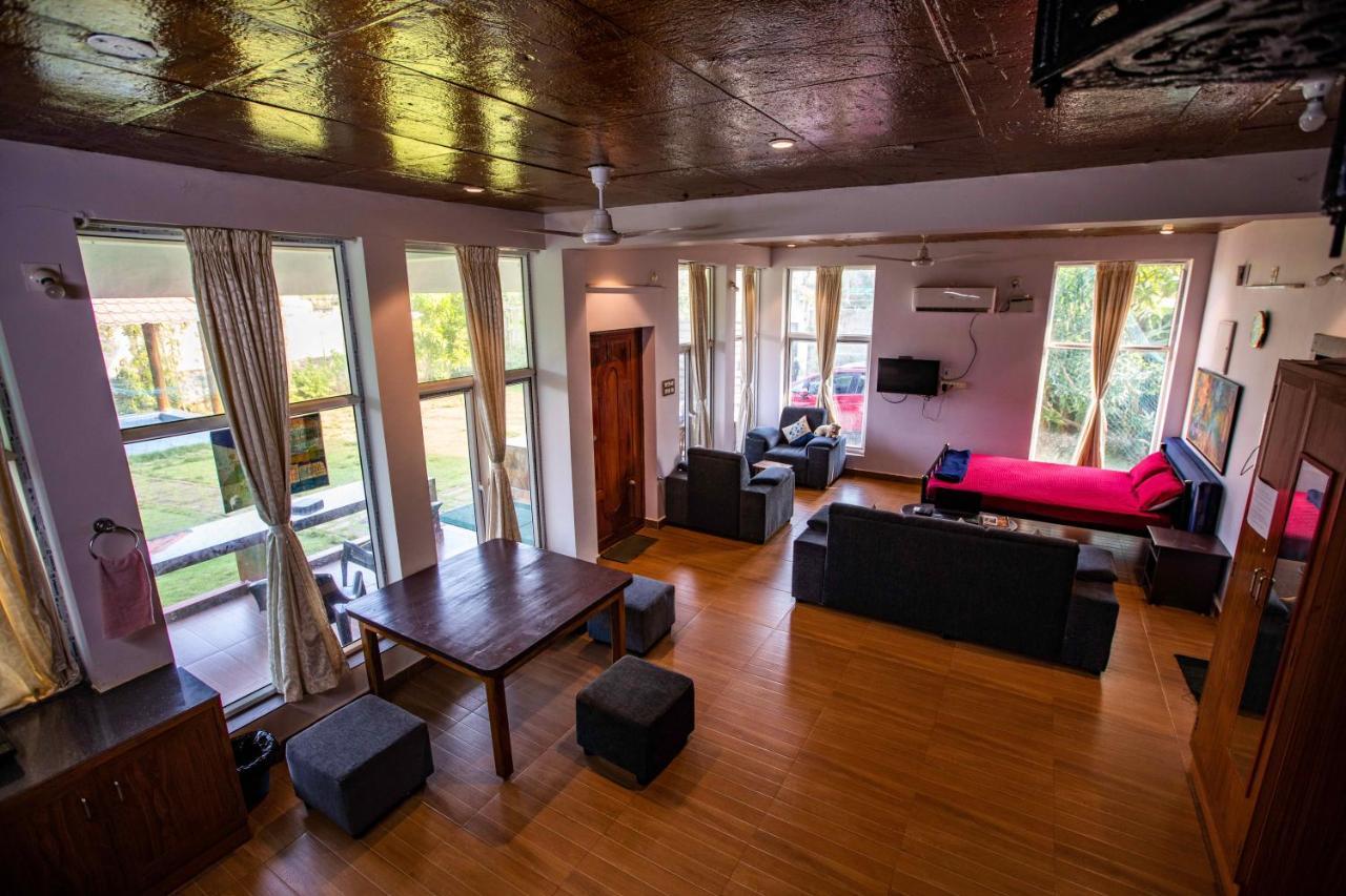 Waves Beach House Пондичерри Экстерьер фото