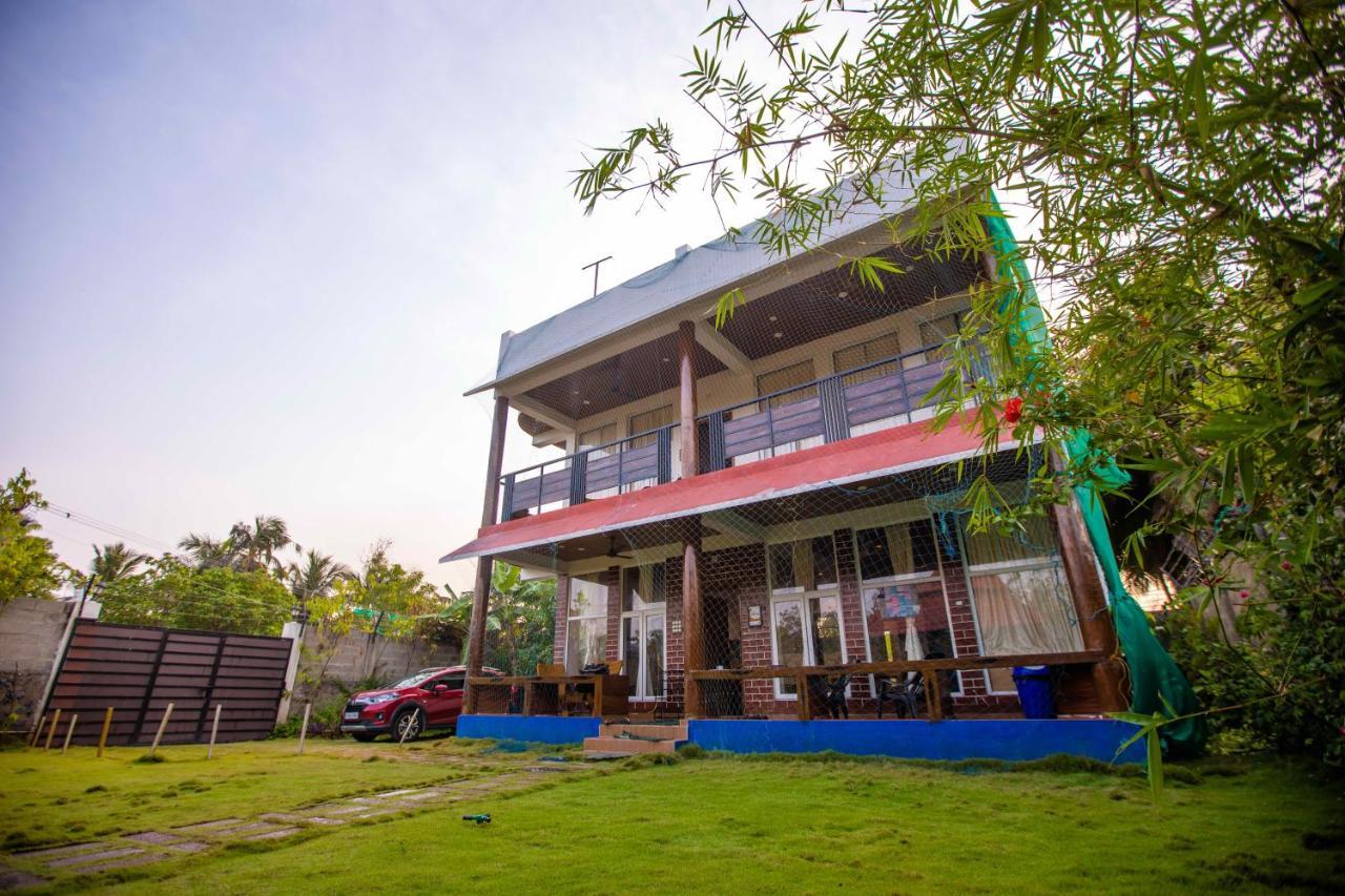 Waves Beach House Пондичерри Экстерьер фото