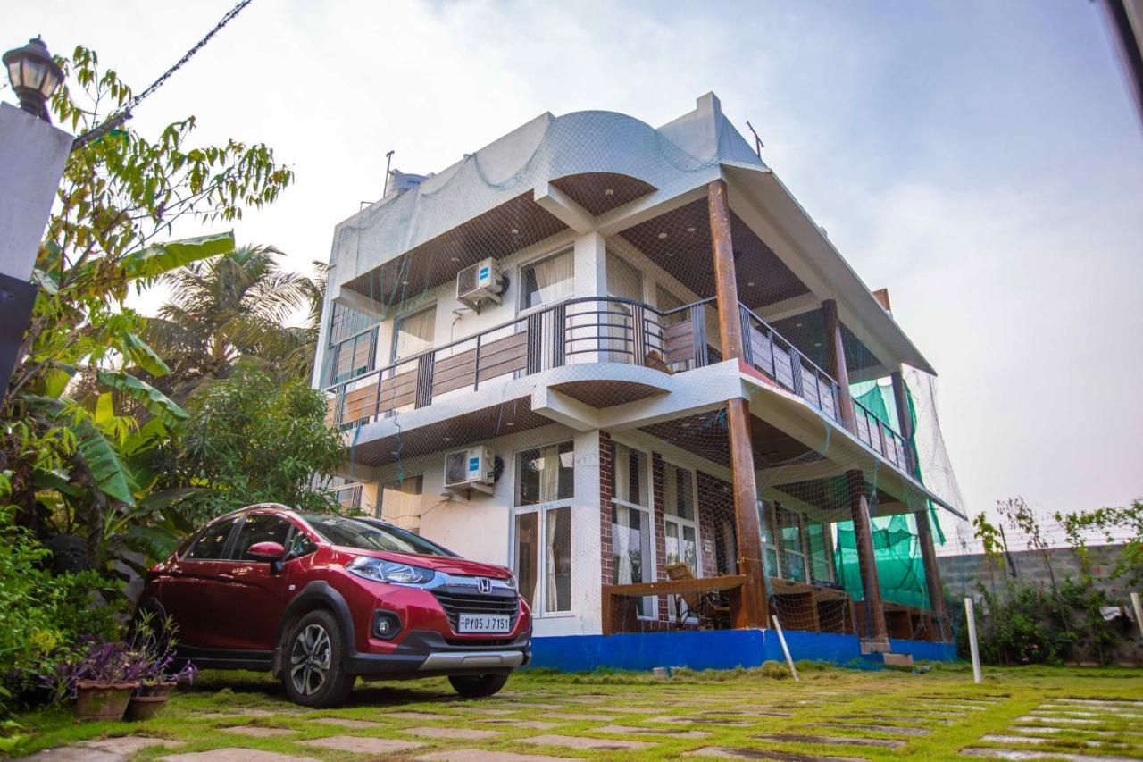 Waves Beach House Пондичерри Экстерьер фото