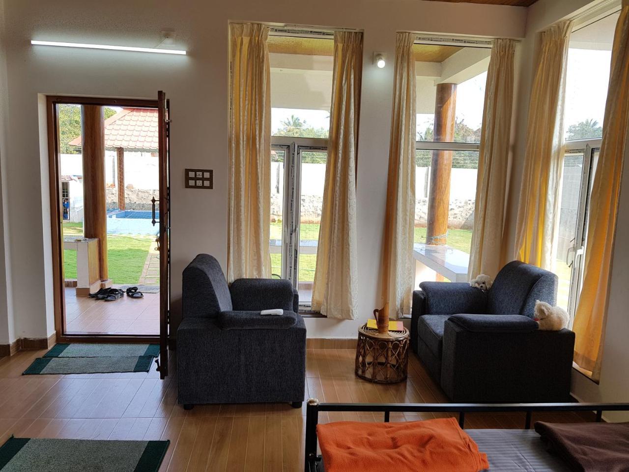 Waves Beach House Пондичерри Экстерьер фото