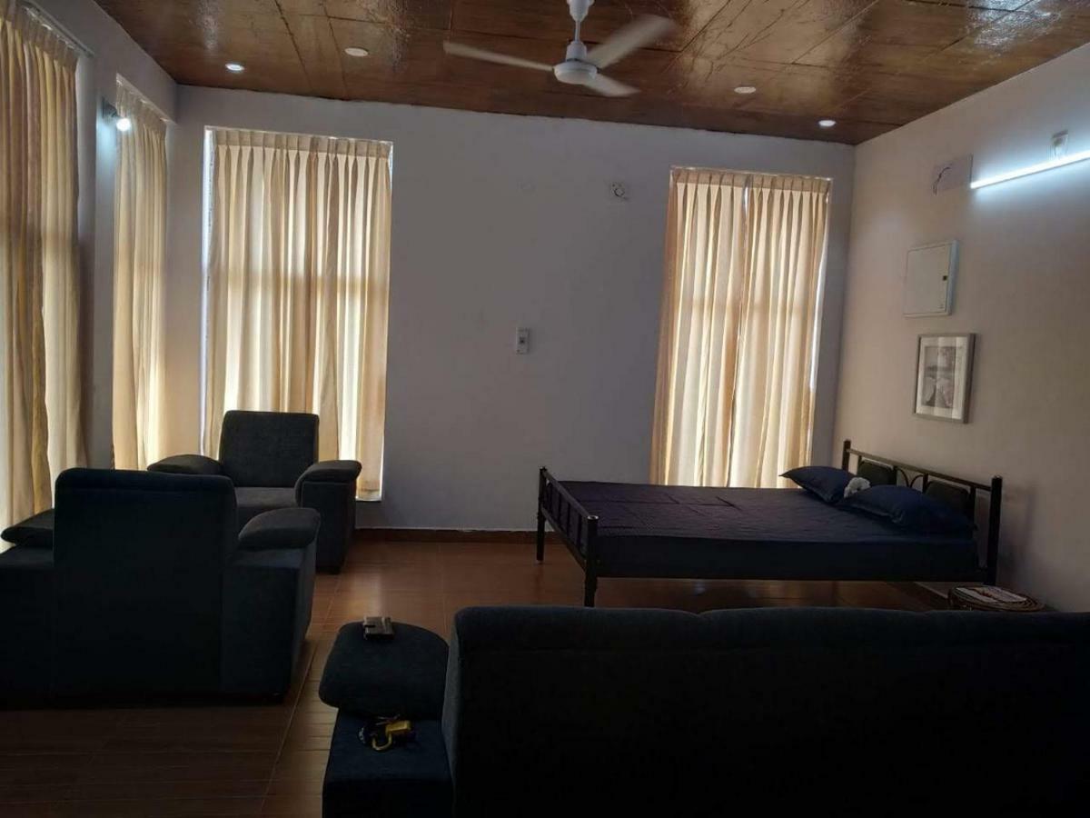 Waves Beach House Пондичерри Экстерьер фото