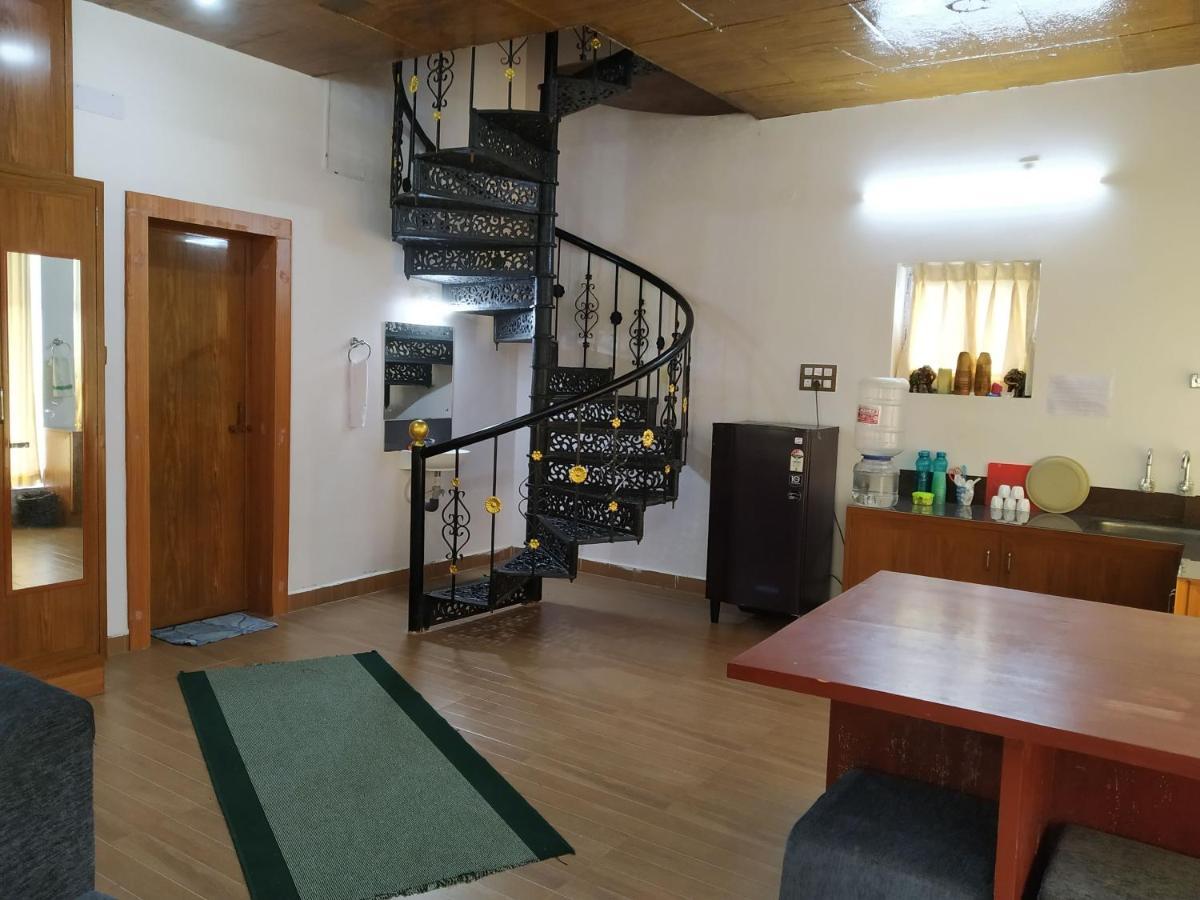 Waves Beach House Пондичерри Экстерьер фото